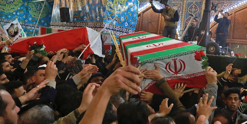 Una foto del funerale di Qassem Suleimani a Baghdad. (AP Photo/Khalid Mohammed)