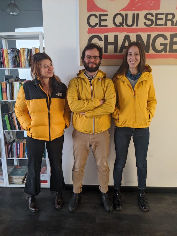https://www.ilpost.it/wp-content/uploads/2020/01/Giacche_gialle.jpeg https://www.ilpost.it/wp-content/uploads/2020/01/Giacche_gialle.jpeg