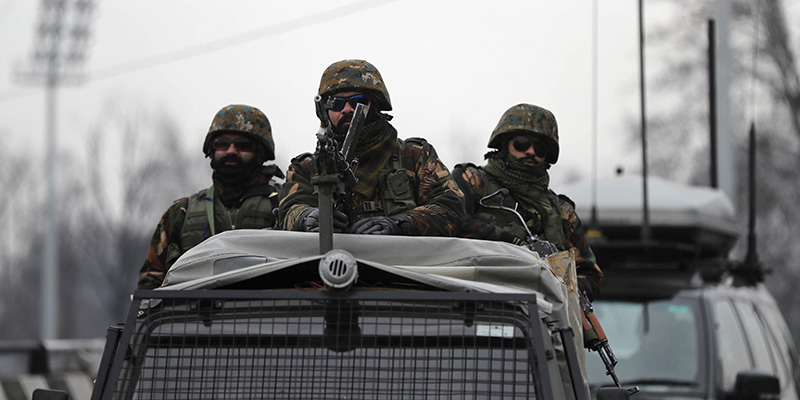 Militari in Kashmir, 9 gennaio 2020 (AP Photo/Mukhtar Khan)