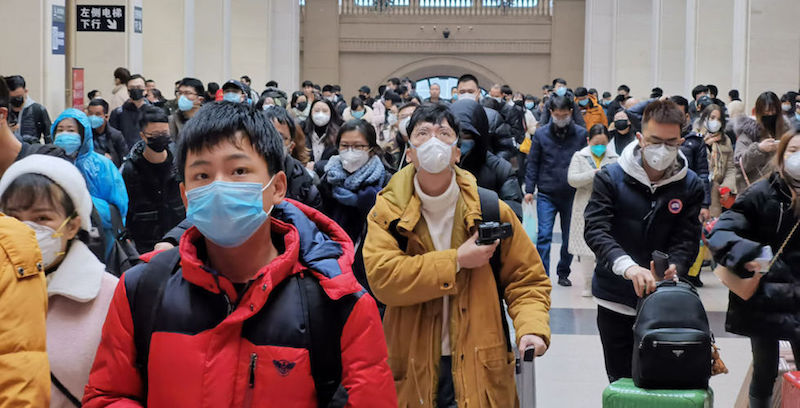 Una stazione di Wuhan il 22 gennaio (Xiaolu Chu/Getty Images)