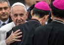 Papa Francesco non aprirà il sacerdozio agli uomini sposati