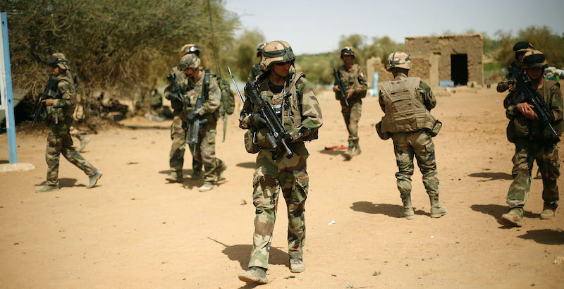 Soldati francesi nel nord del Mali, nel 2014 (AP Photo/Jerome Delay, File)