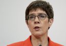 Annegret Kramp-Karrenbauer, leader della CDU e considerata l'erede di Angela Markel, non si candiderà alle elezioni federali del prossimo anno
