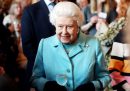 La regina Elisabetta II del Regno Unito ha anticipato il suo soggiorno nel castello di Windsor a causa dell'epidemia da coronavirus