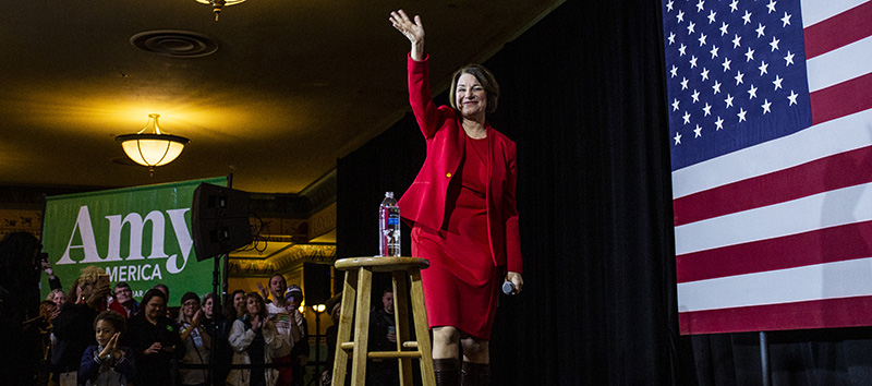 Amy Klobuchar a Richmond, Virginia, il 29 febbraio scorso (Zach Gibson/Getty Images)