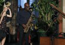 È morto il sassofonista camerunense Manu Dibango: aveva contratto la COVID-19