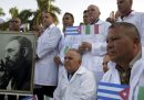 Oggi sono arrivati in Lombardia 52 medici e infermieri cubani specializzati nel trattamento di malattie infettive