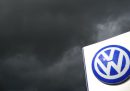 Volkswagen sospenderà la produzione nella maggior parte dei suoi stabilimenti in Europa a causa del coronavirus