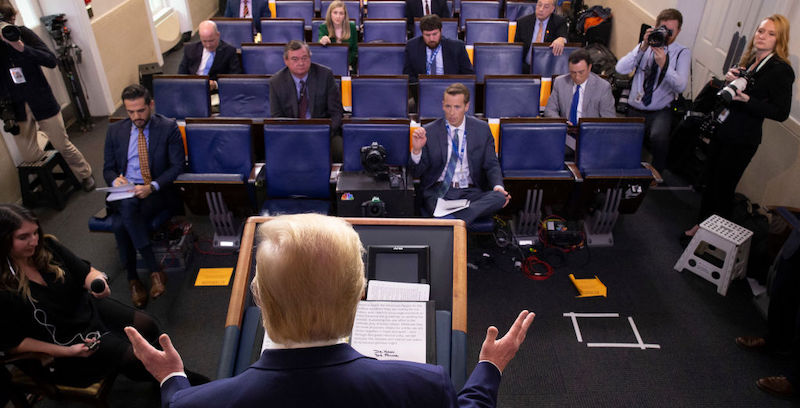 Trump ha detto di aspettarsi «molti morti» negli Stati Uniti nei prossimi giorni