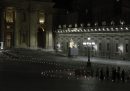 Le foto della Via Crucis in piazza San Pietro, deserta