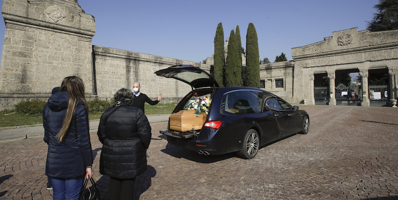 Autorizziamo i funerali prima del 3 maggio