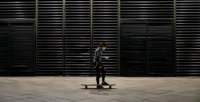 La scelta tra salvare vite e salvare l'economia