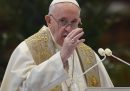Papa Francesco dice che bisogna obbedire alle decisioni dei governi