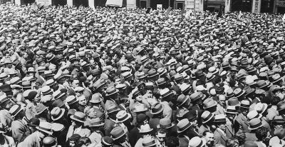 Perché gli uomini non portano più il cappello - Il Post
