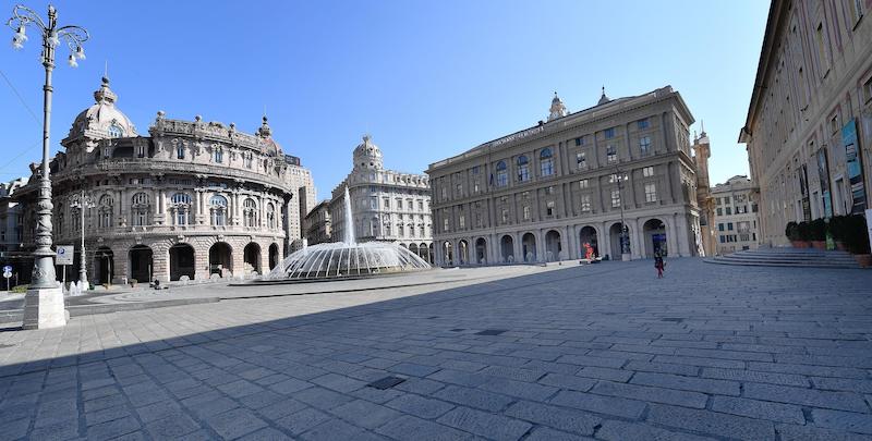 Piazza de Ferrari a Genova. (ANSA/LUCA ZENNARO)
