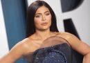 Forbes ha eliminato Kylie Jenner dalla sua lista dei miliardari accusandola di aver mentito sulla sua ricchezza