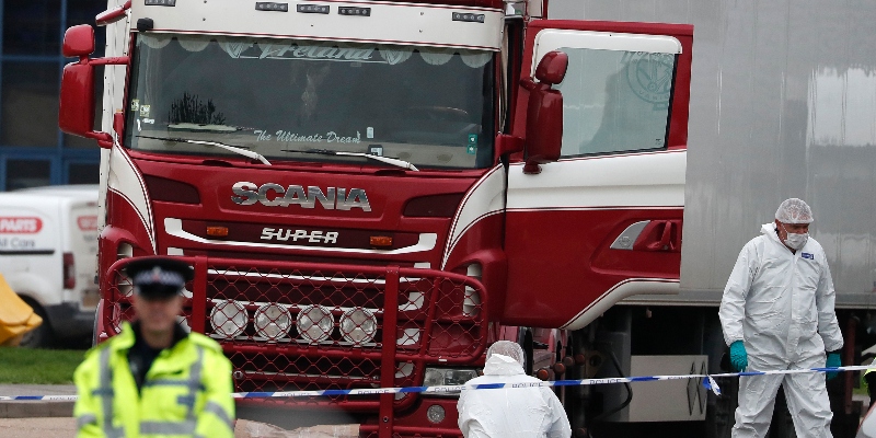 Un'immagine del camion dove, a Grays, in Inghilterra, il 22 ottobre 2019 furono trovate 39 persone morte
(AP Photo/Alastair Grant)