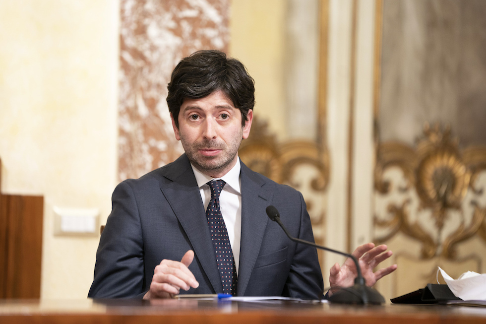 Il ministro della Salute Roberto Speranza alla conferenza stampa di presentazione del "Decreto Rilancio", Roma, 13 maggio 2020
(LaPresse/Palazzo Chigi/Filippo Attili)