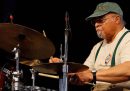 È morto Jimmy Cobb, grande batterista jazz che suonò in “Kind of Blue” di Miles Davis