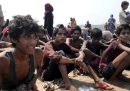 Centinaia di profughi rohingya sono da due mesi alla deriva al largo delle coste malesi