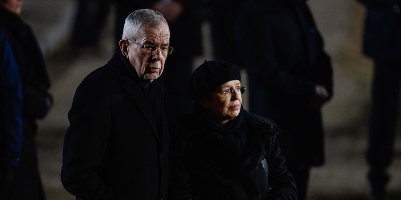 Il presidente van der Bellen con sua moglie (Omar Marques/Getty Images)
