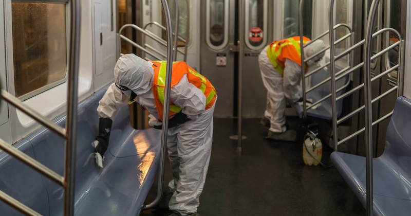 Le pulizie della metropolitana, Bronx, New York, 6 maggio

(ZUMA Wire/Ansa)