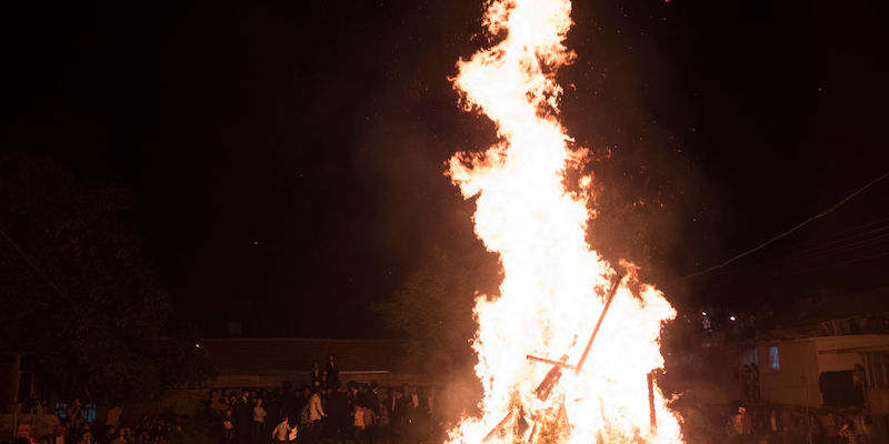 Celebrazioni durante la festa Lag Ba'omer nel 2018 (Lior Mizrahi/Getty Images)