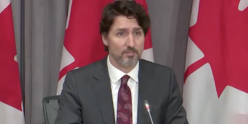 Il primo ministro canadese Justin Trudeau durante l'annuncio sulla messa al bando dei fucili d'assalto, il primo maggio 2020