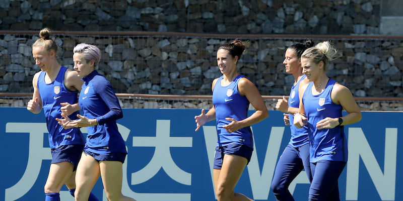 Un giudice federale ha respinto la richiesta delle calciatrici statunitensi di riconoscere una disparità di retribuzione tra uomini e donne