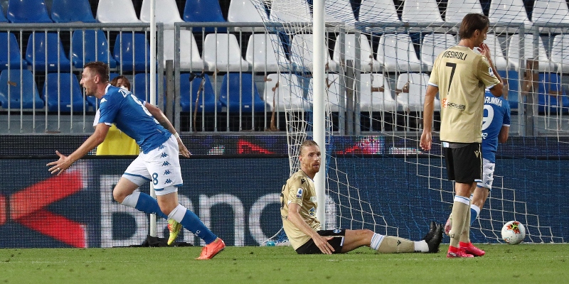 Jaromir Zmrhal esulta dopo aver segnato il gol delll'1-1 in Brescia-Spal del 19 luglio 2020 (ANSA/FILIPPO VENEZIA)