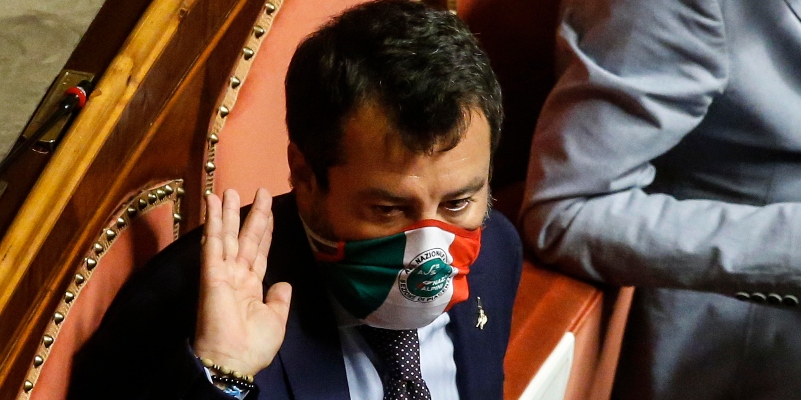 Il leader della Lega, Matteo Salvini, nell'aula del Senato durante il voto sullo scostamento di bilancio, Roma, 29 luglio 2020 (ANSA/FABIO FRUSTACI)