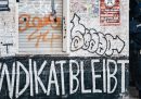 Le proteste per salvare un bar di Berlino