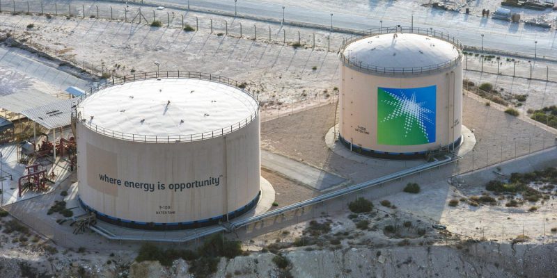 La raffineria di Ras Tanura, in Arabia Saudita, il principale stabilimento della Saudi Aramco. (EPA/SAUDI ARAMCO via ANSA)