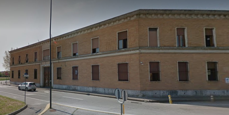 L'ex caserma di Treviso "Silvio Serena", ora centro di accoglienza per migranti (@GoogleMaps)