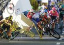 Il ciclista olandese Fabio Jakobsen è in gravi condizioni dopo una caduta nel Giro di Polonia