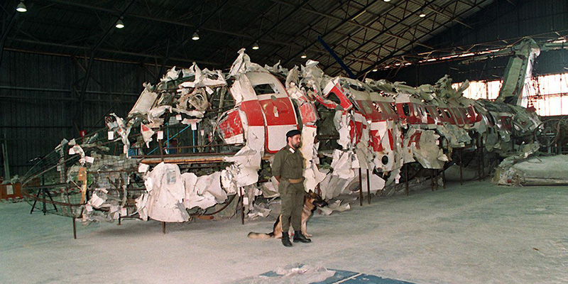 Il relitto dell'aereo di linea DC9 della compagnia aerea italiana Itavia precipitato vicino all'isola di Ustica il 27 giugno del 1980 e ricostruito nell'hangar di Pratica Di Mare, Roma, 15 dicembre 2003 (ANSA)