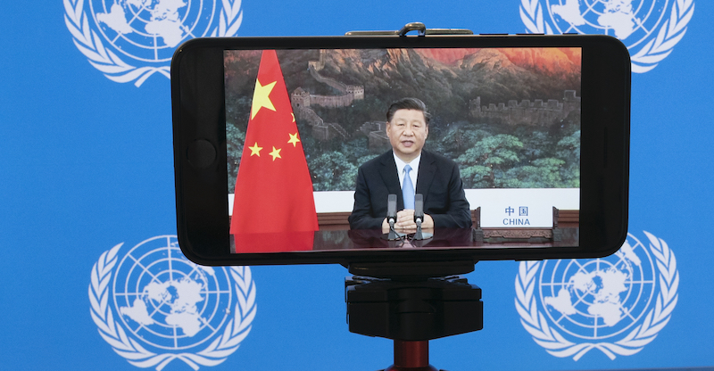 Il presidente cinese Xi Jinping in collegamento all'Assemblea Generale delle Nazioni Unite. (AP Photo/Mary Altaffer)