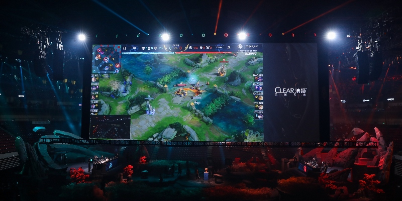 Un'immagine della finale della Coppa del mondo 5v5 del videogioco mobile "Glory Of Kings 2020" di Tencent, il 16 agosto 2020 a Pechino, in Cina. (Lintao Zhang/Getty Images)
