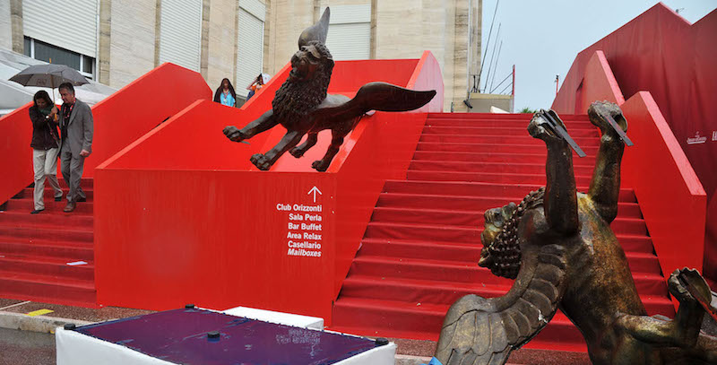 Statuette del Leone d'oro durante un forte temporale a Venezia, 3 settembre 2010
(Pascal Le Segretain/Getty Images)