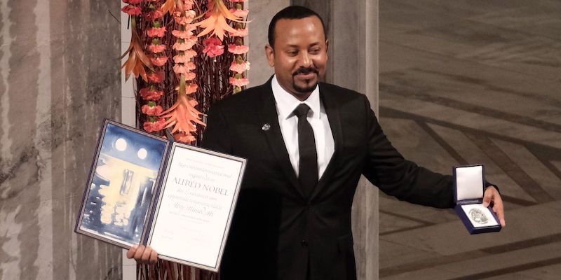 Il primo ministro etiope Abiy Ahmed durante la cerimonia di conferimento del Nobel per la Pace a ottobre 2019 (Erik Valestrand/Getty Images)