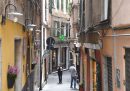 Nel centro storico di Genova è obbligatoria la mascherina sempre e anche all'aperto