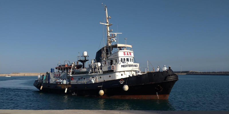 25 migranti soccorsi nel Mediterraneo il 4 agosto da una nave portacontainer sono potuti sbarcare a Pozzallo, in Sicilia