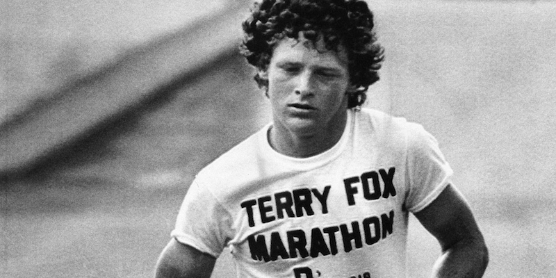 Terry Fox, durante la sua Maratona della speranza attraverso il Canada, nel 1980 (La Presse/AP Photo)