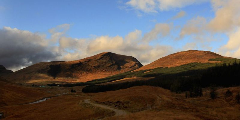 Glen Cononish, la valle nei pressi di Tyndrum, nella parte occidentale delle Highlands scozzesi, dove sorge la miniera di Cononish. (Jeff J Mitchell/ Getty Images)