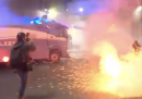 A Roma ci sono stati degli scontri tra la polizia e alcuni militanti di Forza Nuova