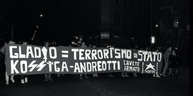 Contestazione studentesca a Roma del 12 dicembre 1990, anniversario della strage di piazza Fontana (Archivio ANSA)