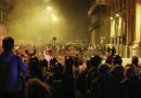 Le proteste contro il coprifuoco a Napoli