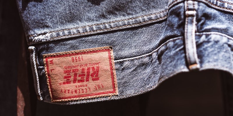 È fallita l'azienda di abbigliamento italiana Rifle, famosa per i jeans