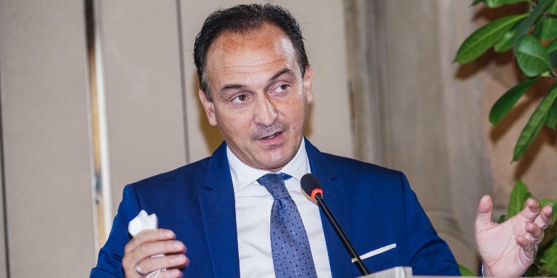 
Il presidente del Piemonte Alberto Cirio all'inaugurazione degli Stati generali del mondo del lavoro 2020 al castello del Valentino di Torino, il 22 settembre 2020 (ANSA/TINO ROMANO)