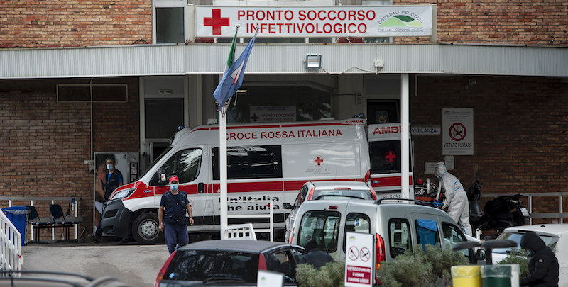 L'ospedale Cotugno di Napoli. (Valeria Ferraro/SOPA Images via ZUMA Wire)